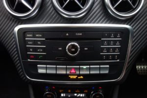 Used_2016_BLACK_MERCEDES-BENZ_A-CLASS_2