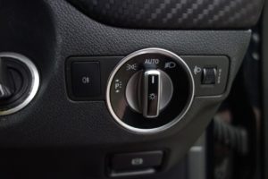 Used_2016_BLACK_MERCEDES-BENZ_A-CLASS_2