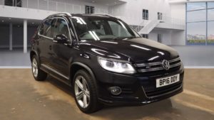 Used 2016 BLACK VOLKSWAGEN TIGUAN Estate 2.0 R LINE EDITION TDI BMT 4MOTION 5d 148 BHP (reg. 2016-06-16) for sale in Bowdon