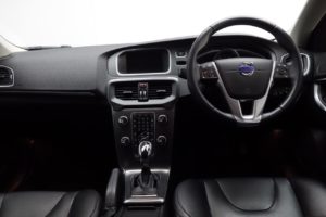 Used_2016_BLUE_VOLVO_V40_1