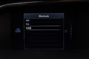 Used_2016_BLUE_VOLVO_V40_1