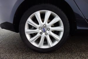 Used_2016_BLUE_VOLVO_V40_1