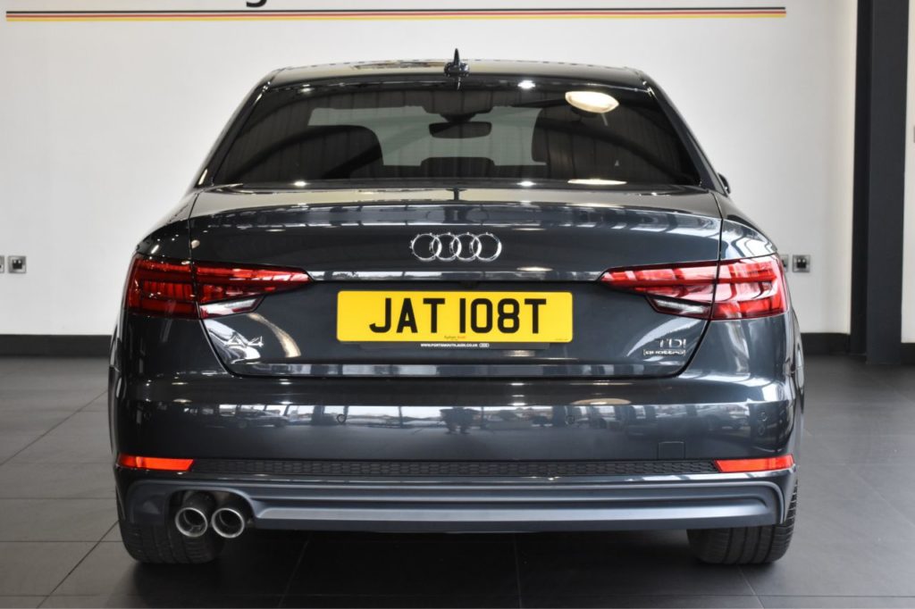 Used_2016_GREY_AUDI_A4_2
