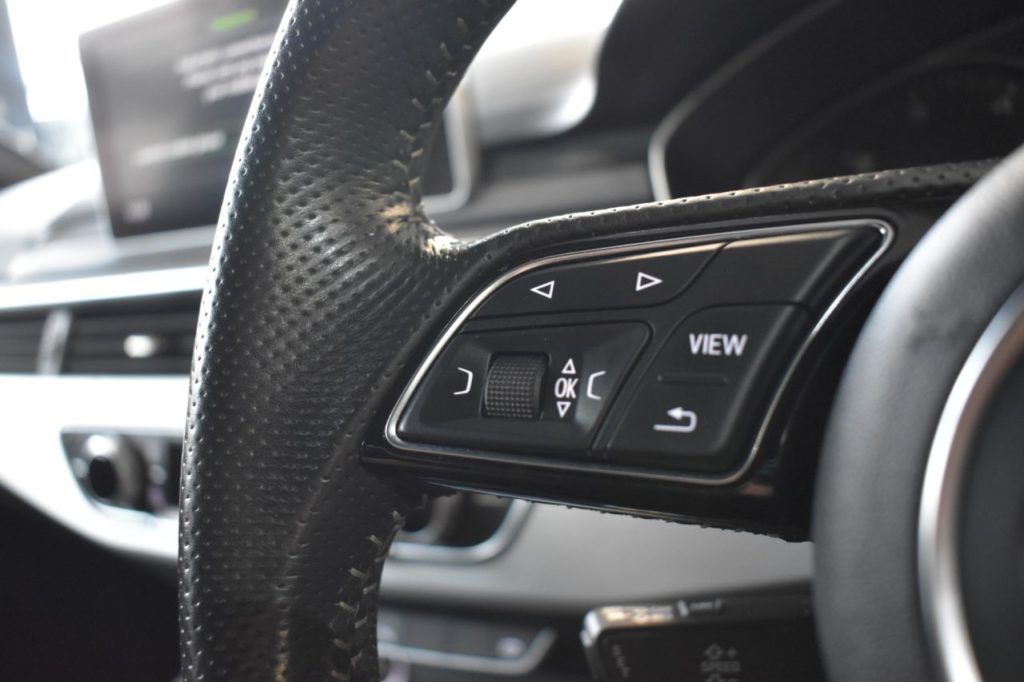 Used_2016_GREY_AUDI_A4_2