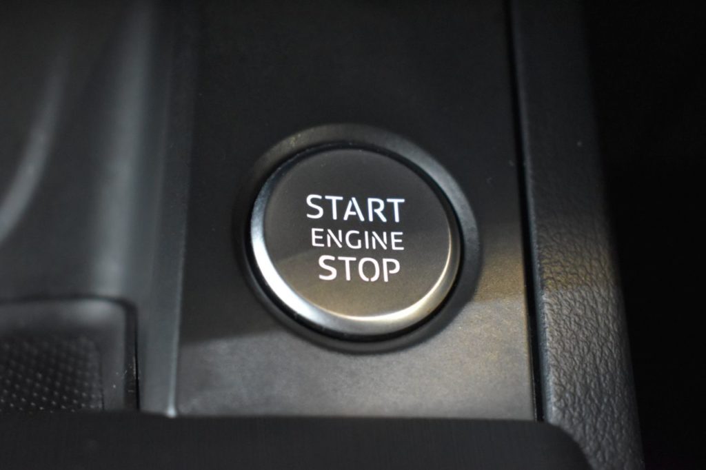 Used_2016_GREY_AUDI_A4_2