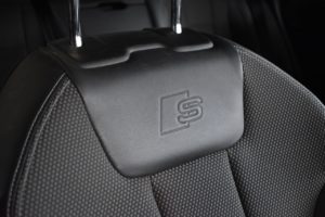Used_2016_GREY_AUDI_A4_2