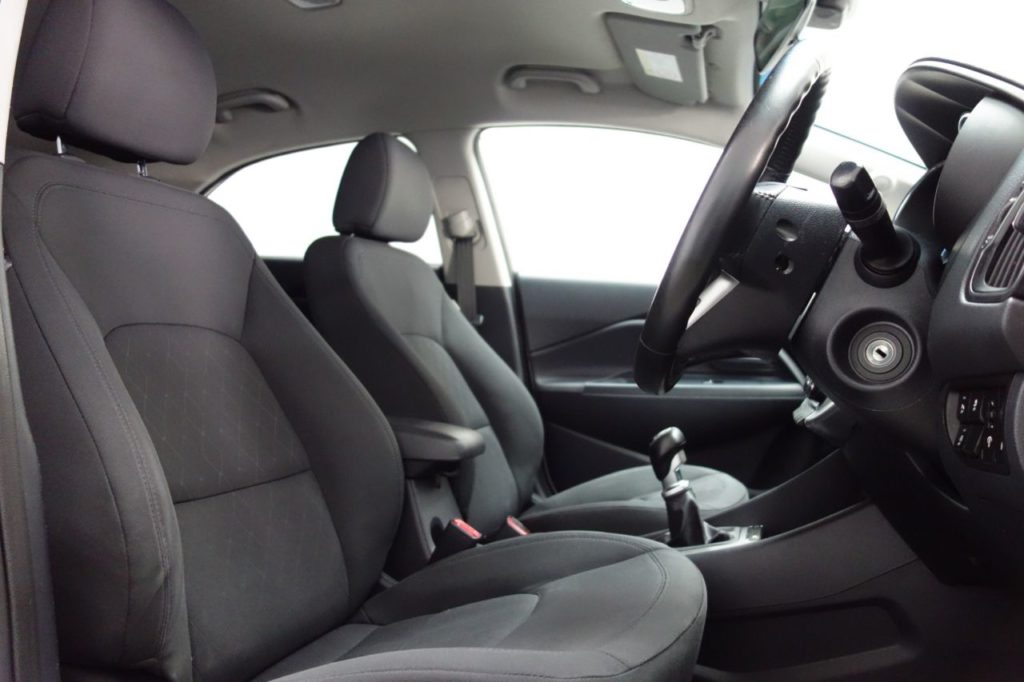 Used_2016_WHITE_KIA_RIO_1