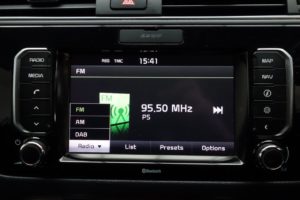 Used_2016_WHITE_KIA_RIO_1