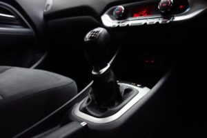 Used_2016_WHITE_KIA_RIO_1