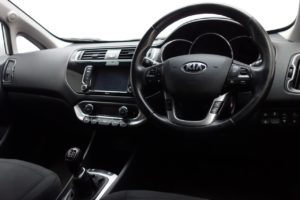 Used_2016_WHITE_KIA_RIO_1