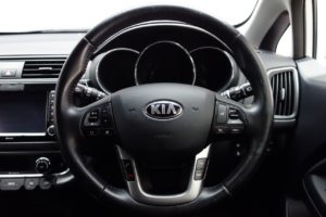 Used_2016_WHITE_KIA_RIO_1