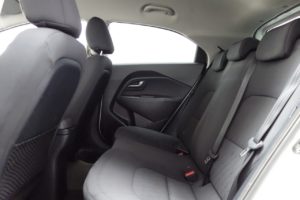 Used_2016_WHITE_KIA_RIO_1
