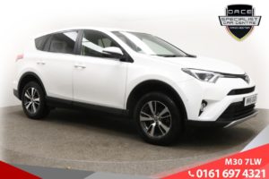 Used 2016 WHITE TOYOTA RAV4 Estate 2.0 D-4D BUSINESS EDITION 5d 143 BHP (reg. 2016-07-11) for sale in Tottington