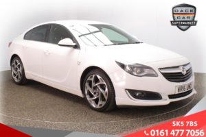 Used 2016 WHITE VAUXHALL INSIGNIA Hatchback 1.6 SRI NAV VX-LINE CDTI S/S 5d 134 BHP (reg. 2016-04-19) for sale in Lees