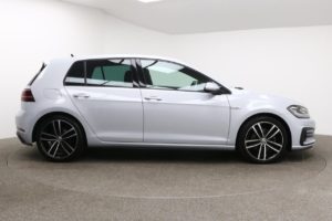 Used_2017_SILVER_VOLKSWAGEN_GOLF_2