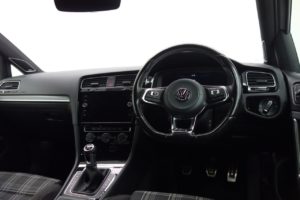 Used_2017_SILVER_VOLKSWAGEN_GOLF_2