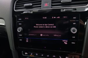 Used_2017_SILVER_VOLKSWAGEN_GOLF_2