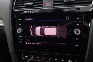 Used_2017_SILVER_VOLKSWAGEN_GOLF_2