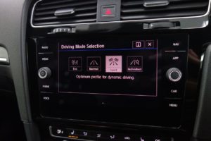 Used_2017_SILVER_VOLKSWAGEN_GOLF_2