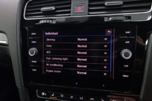 Used_2017_SILVER_VOLKSWAGEN_GOLF_2