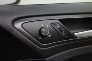 Used_2017_SILVER_VOLKSWAGEN_GOLF_2