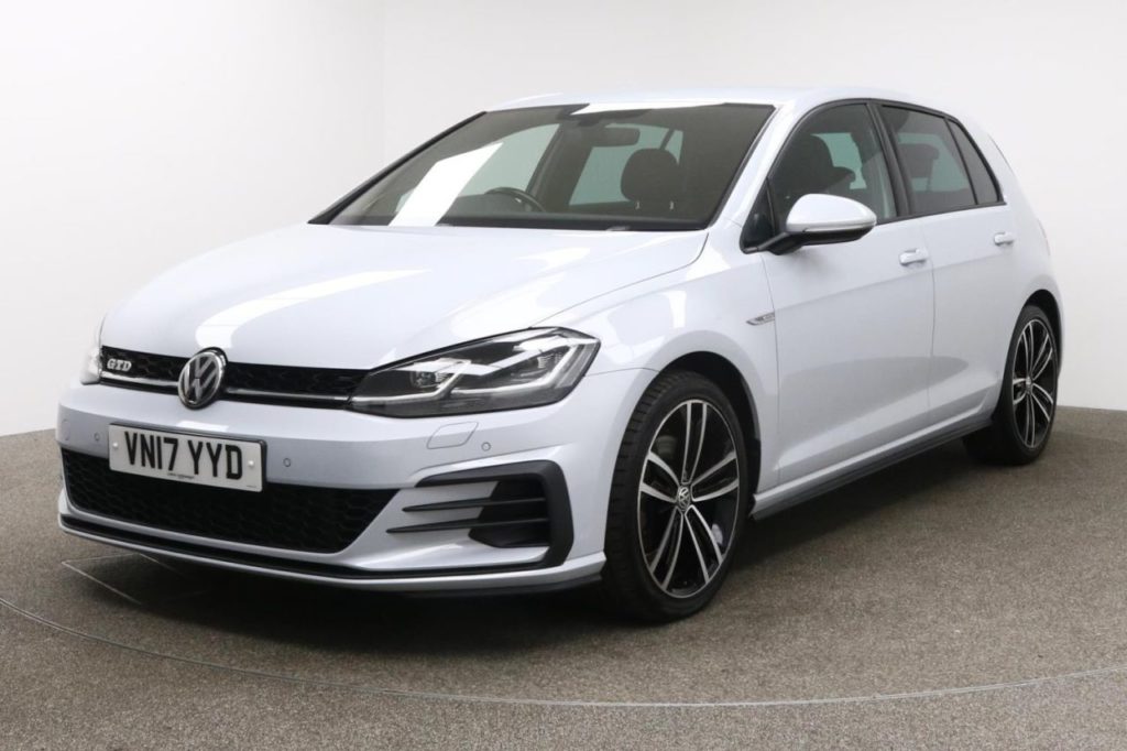 Used_2017_SILVER_VOLKSWAGEN_GOLF_2