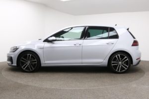 Used_2017_SILVER_VOLKSWAGEN_GOLF_2