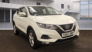 Used 2017 WHITE NISSAN QASHQAI Hatchback 1.5 DCI ACENTA 5d 108 BHP (reg. 2017-12-20) for sale in Lees