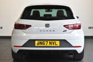 Used_2017_WHITE_SEAT_LEON_2