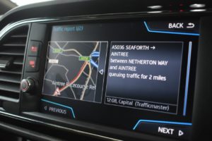 Used_2017_WHITE_SEAT_LEON_2
