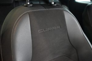Used_2017_WHITE_SEAT_LEON_2