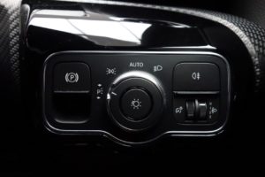 Used_2018_BLACK_MERCEDES-BENZ_A-CLASS_1