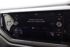 Used_2018_BLACK_VOLKSWAGEN_POLO_1