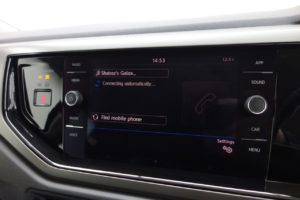 Used_2018_BLACK_VOLKSWAGEN_POLO_1