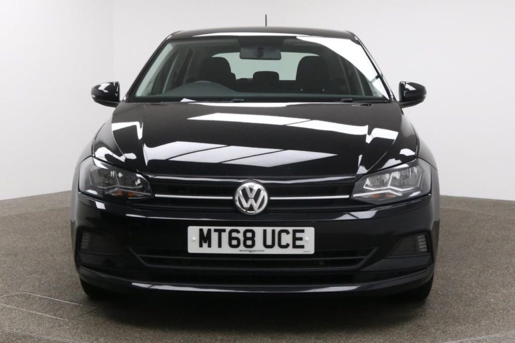 Used_2018_BLACK_VOLKSWAGEN_POLO_1
