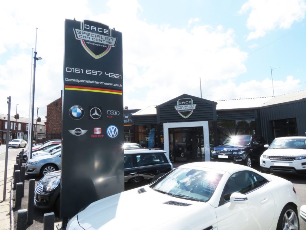 Used_2018_BLACK_VOLKSWAGEN_POLO_1