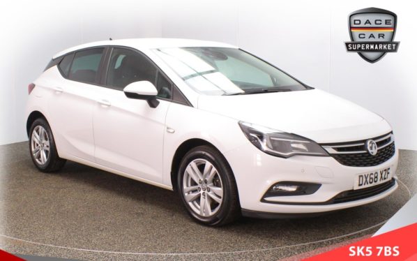 Used 2018 WHITE VAUXHALL ASTRA Hatchback 1.6 TECH LINE NAV CDTI 5d 108 BHP (reg. 2018-09-19) for sale in Lees