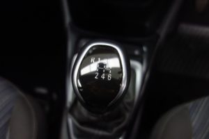 Used_2018_WHITE_VAUXHALL_CROSSLAND-X_1