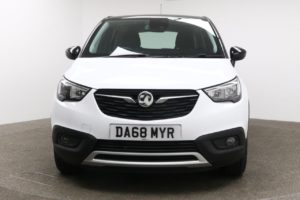 Used_2018_WHITE_VAUXHALL_CROSSLAND-X_1