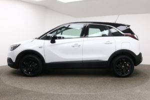 Used_2018_WHITE_VAUXHALL_CROSSLAND-X_1