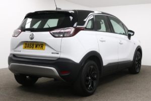 Used_2018_WHITE_VAUXHALL_CROSSLAND-X_1