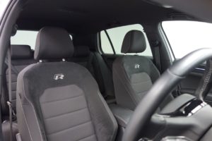 Used_2018_WHITE_VOLKSWAGEN_GOLF_2