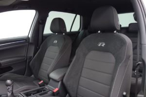 Used_2018_WHITE_VOLKSWAGEN_GOLF_2