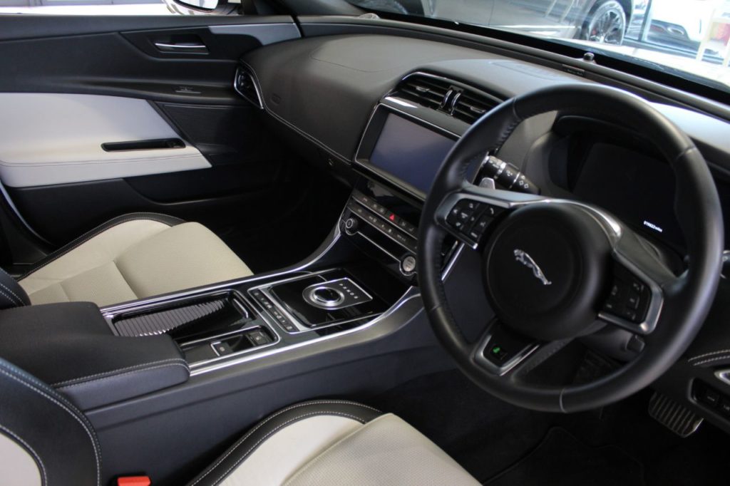 Used_2019_WHITE_JAGUAR_XE_2