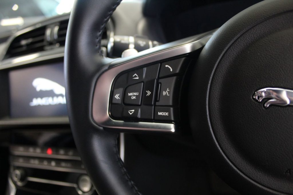 Used_2019_WHITE_JAGUAR_XE_2