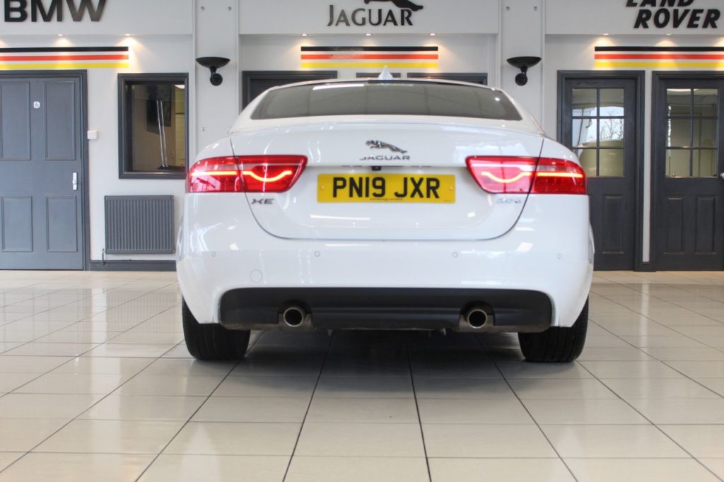Used_2019_WHITE_JAGUAR_XE_2