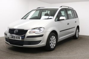 Used 2009 SILVER VOLKSWAGEN TOURAN MPV 1.6 S 5d 102 BHP (reg. 2009-06-30) for sale in Whitefield