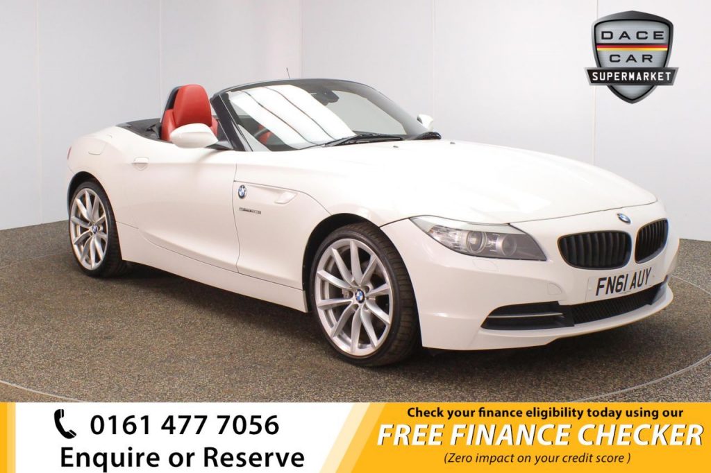 Used 2011 WHITE BMW Z4 Convertible 2.5 Z4 ROADSTER ED EXCLUSIVE 2d 215 BHP (reg. 2011-09-01) for sale in Royton