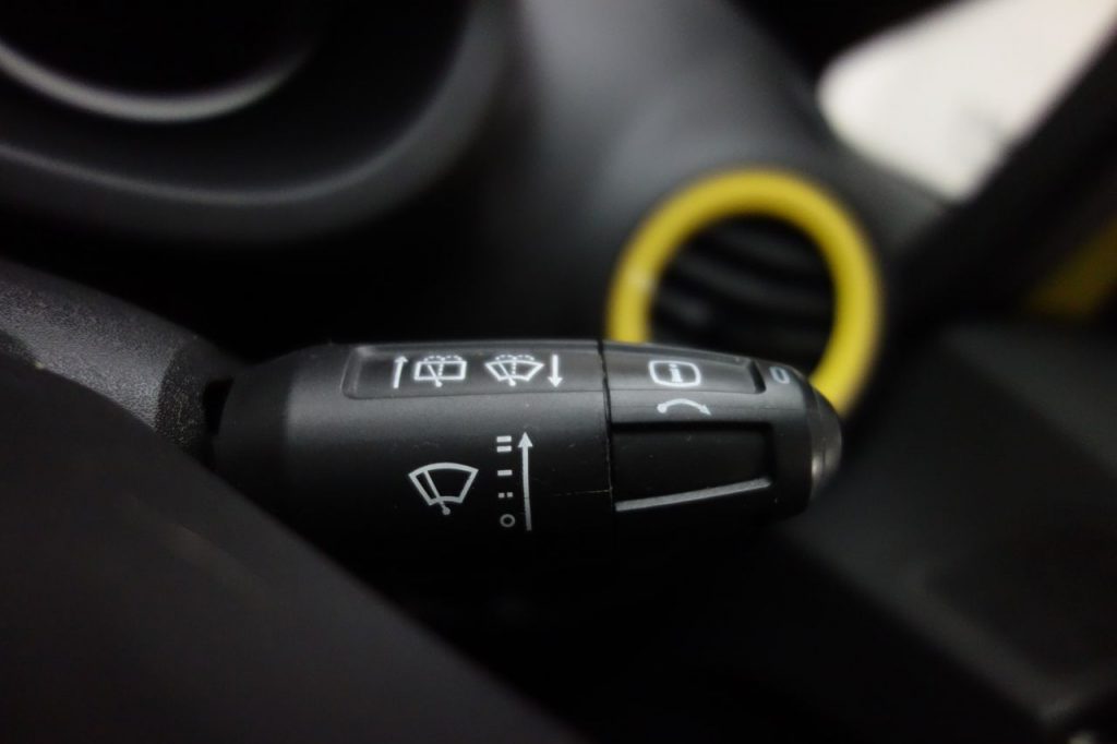 Used_2012_YELLOW_VAUXHALL_CORSA_1