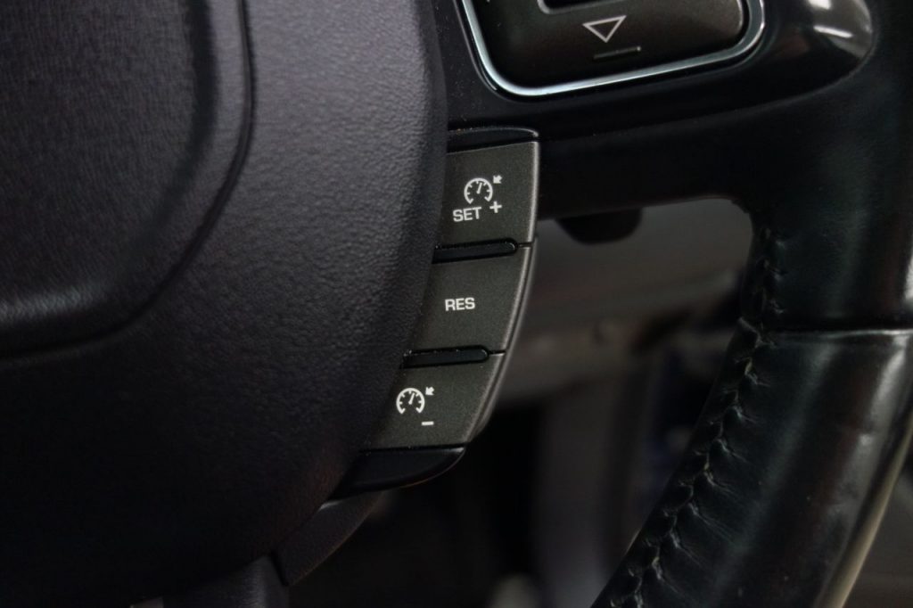 Used_2013_BLUE_LAND-ROVER_RANGE-ROVER-EVOQUE_2